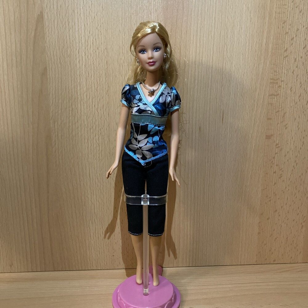 VHTF 2007 Fashion Fever Barbie from Ultimative Loft Space #K3690